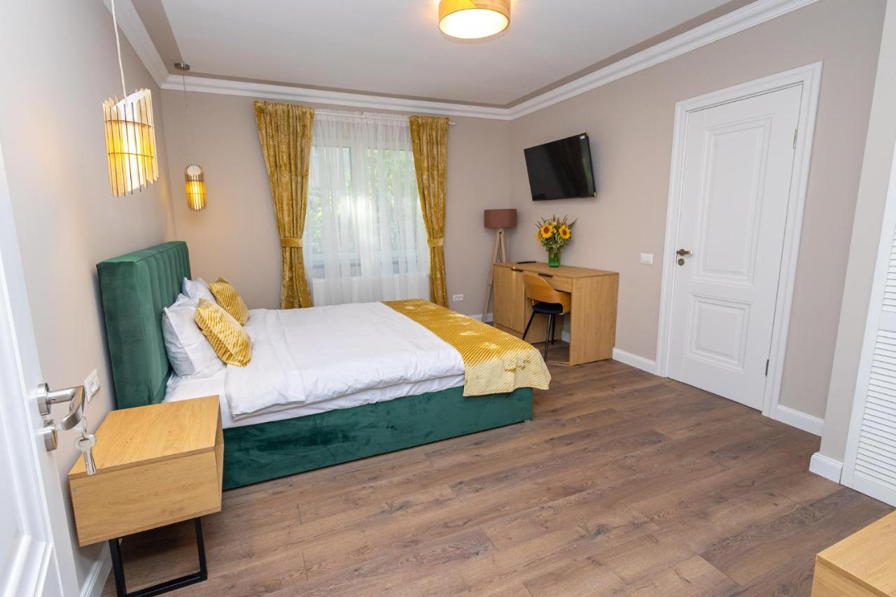 B59 Boutique Hotel Câmpulung Moldovenesc Εξωτερικό φωτογραφία