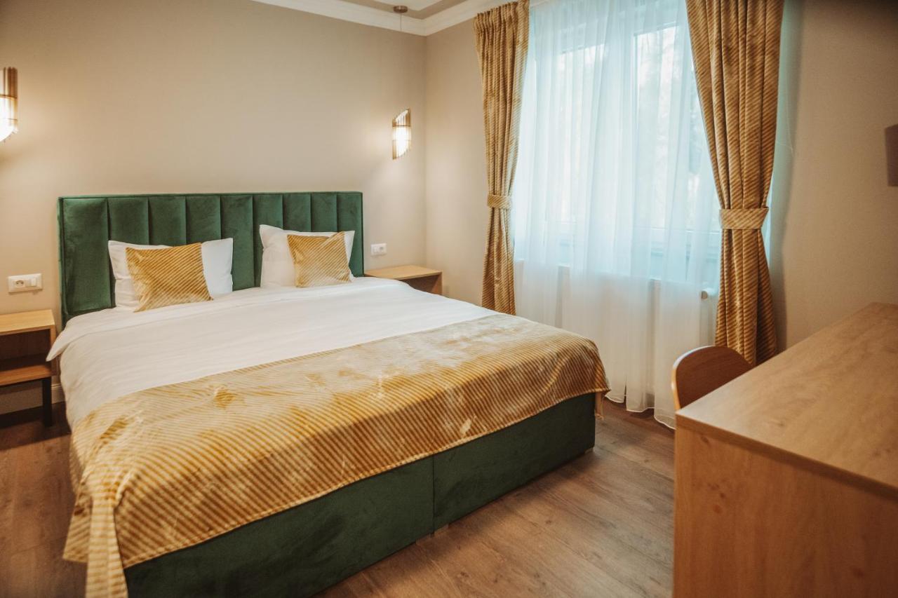 B59 Boutique Hotel Câmpulung Moldovenesc Εξωτερικό φωτογραφία