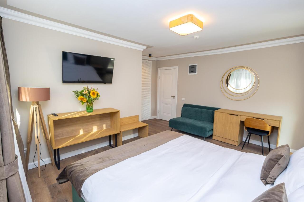 B59 Boutique Hotel Câmpulung Moldovenesc Εξωτερικό φωτογραφία